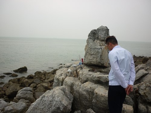 "Viên[-]ngọc[-]rồng"[-]tự[-]xoay[-]ở[-]Vịnh[-]Hạ[-]Long